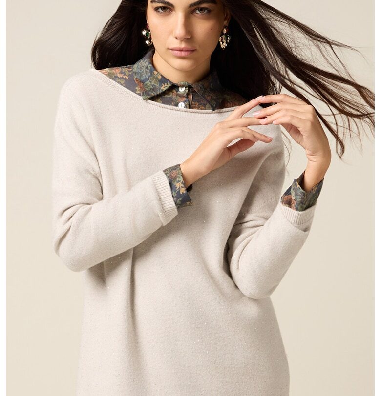 Свободен пуловер с деколте тип лодка - Светло сив Oltre