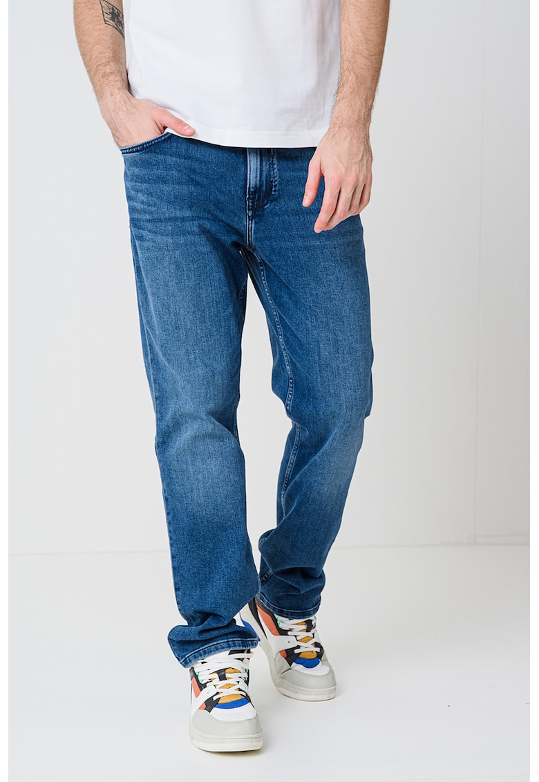 Свободни дънки с миди талия - Пастелносин Tommy Hilfiger