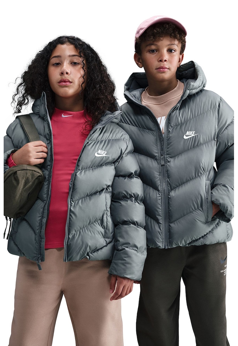 Свободно подплатено зимно яке с лого - Пепеляво сиво Nike