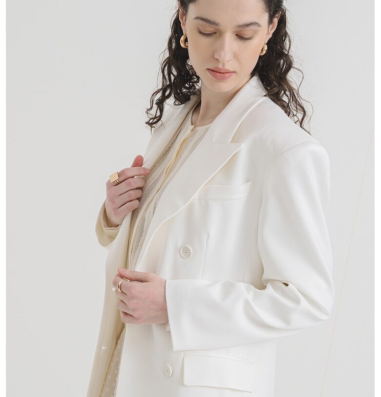 Свободно сако с джобове с капаче - Мръснобял Pinko