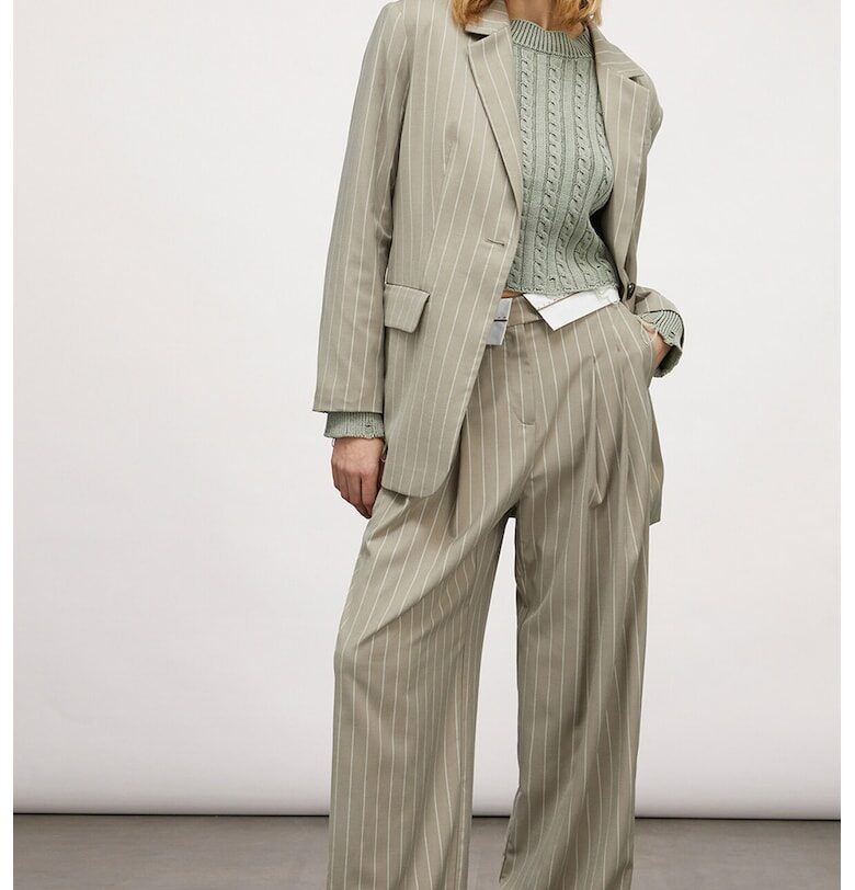 Свободно сако със ситно райе - Каки Motivi