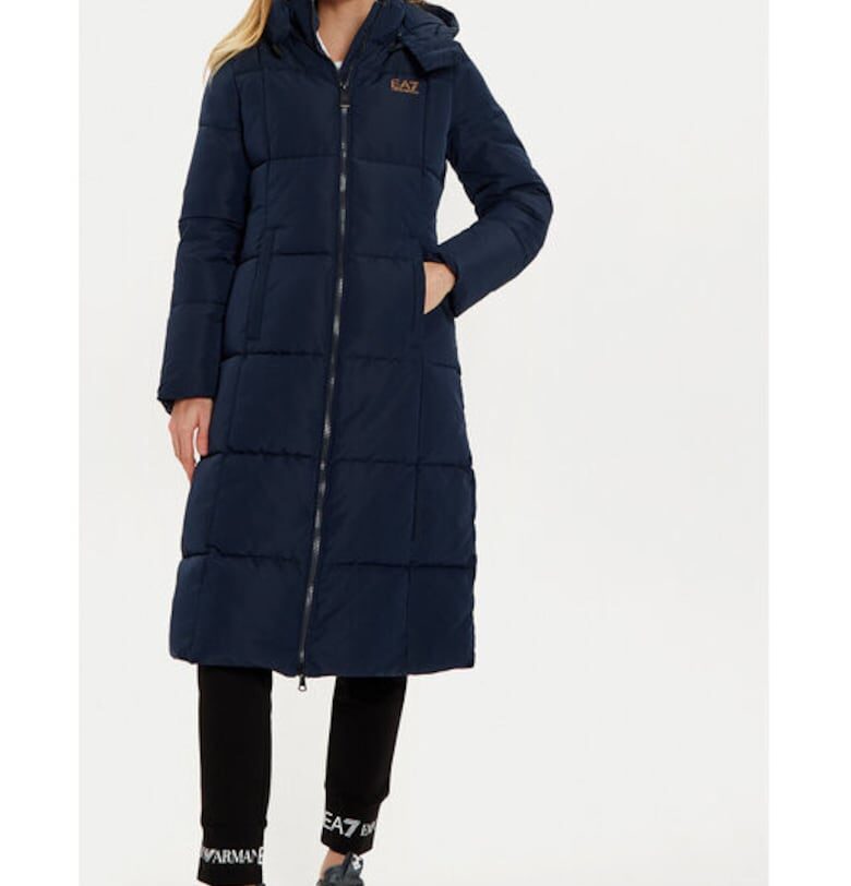 Синьо яке Emporio Armani EA7