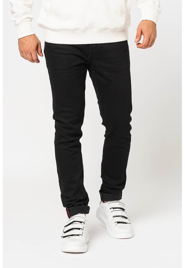 Скини дънки Chris - Черен GUESS