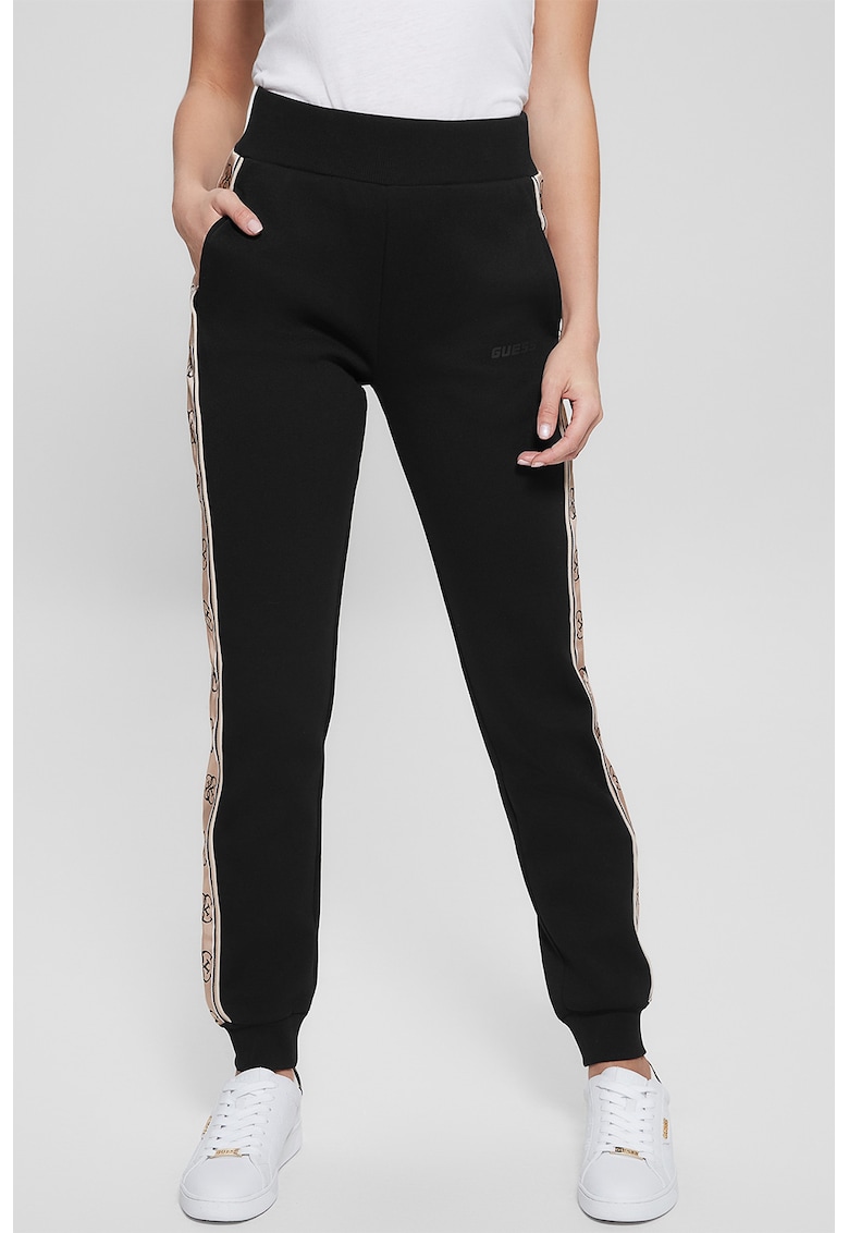Скосен спортен панталон с лого - Черен GUESS