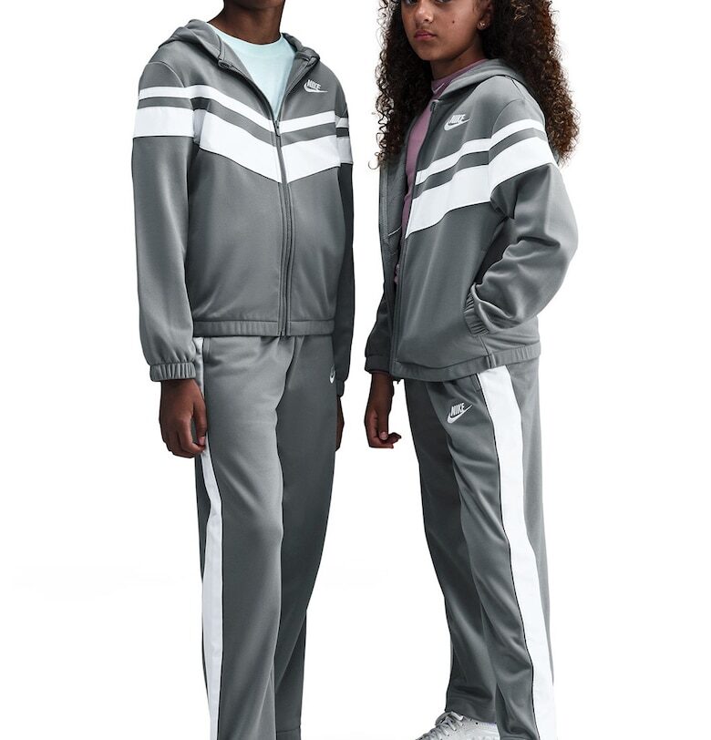 Спортен екип с контрасти - Бял/Светло сив Nike
