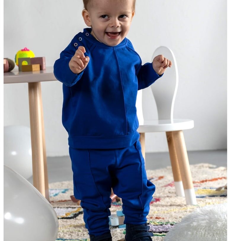 Спортен екип с овално деколте - 2 части - Кралско Синьо Naeve