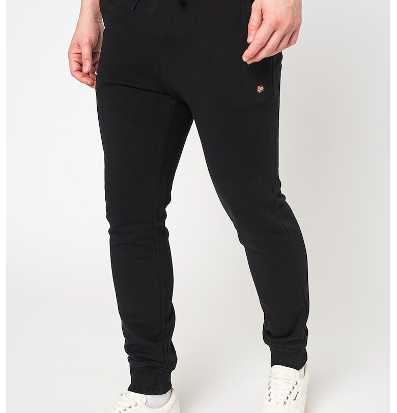 Спортен панталон Malis с джобове встрани - Черен Napapijri