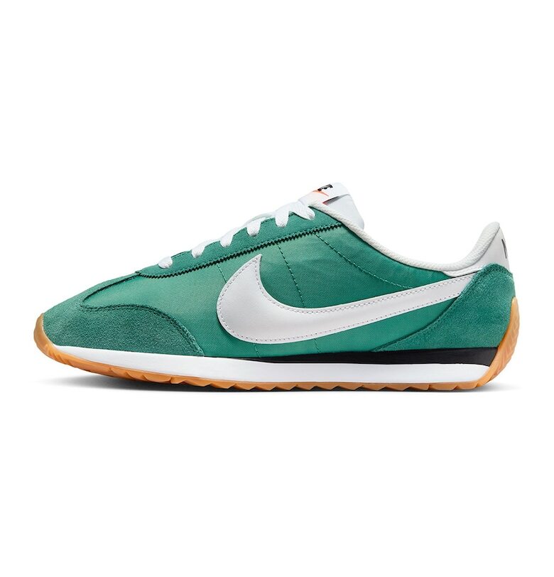 Спортни обувки Pacific с лого и велур - Бял/Изумрудено зелено Nike