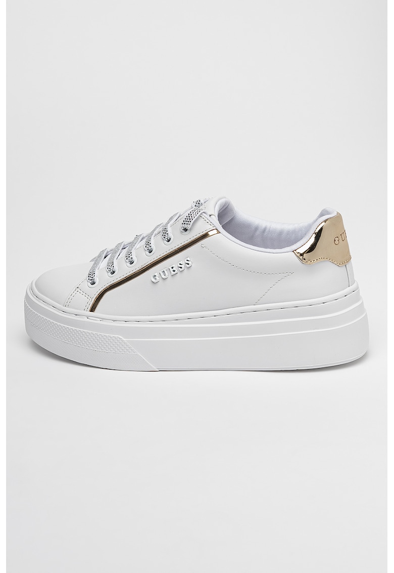 Спортни обувки с равна платформа и лого - Златист/Мръснобял GUESS