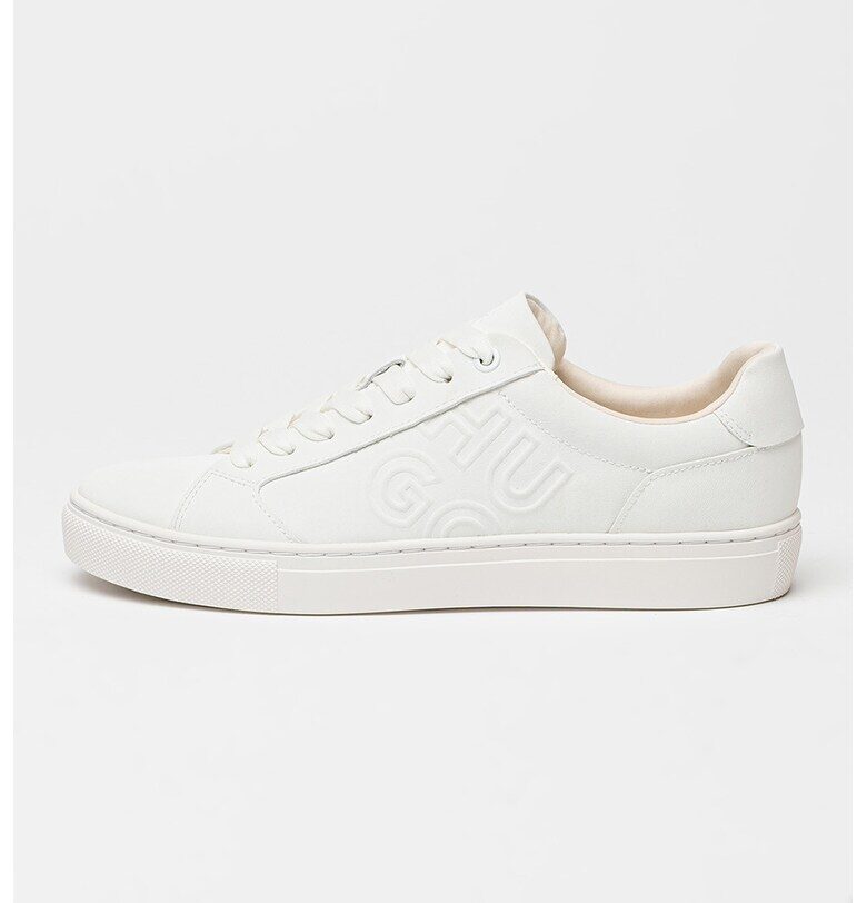 Спортни обувки с релефно лого - Бял HUGO