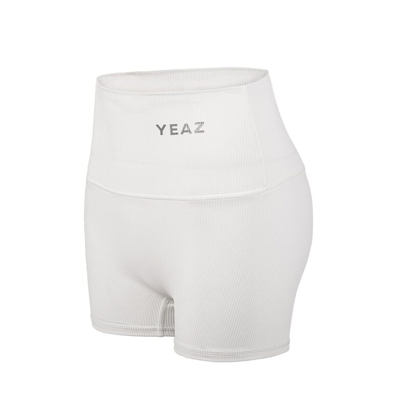 Спортни шорти Club Level - Бял YEAZ