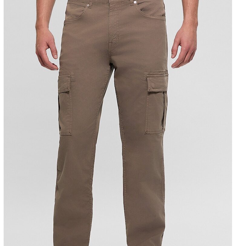 Стандартен панталон - Светлокафяв GUESS