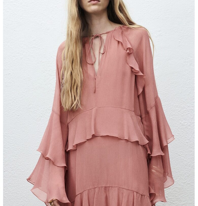 Стелеща се рокля с дипли - Пастелнорозов Mango