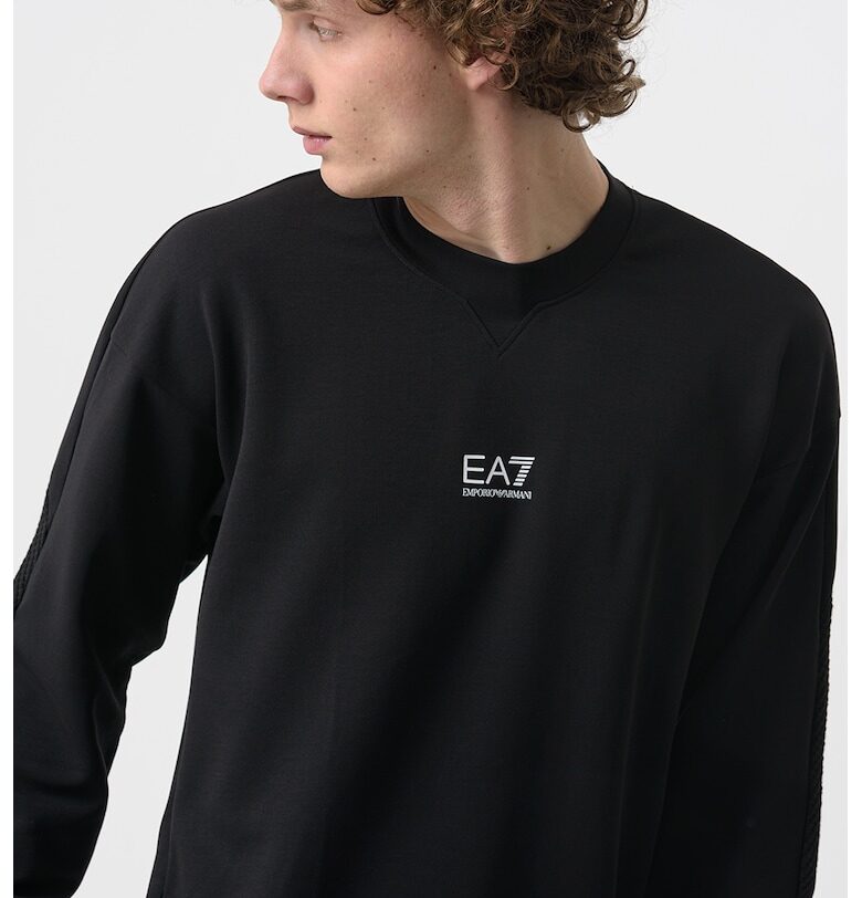 Суитшърт с лого - Бял/Черен EA7
