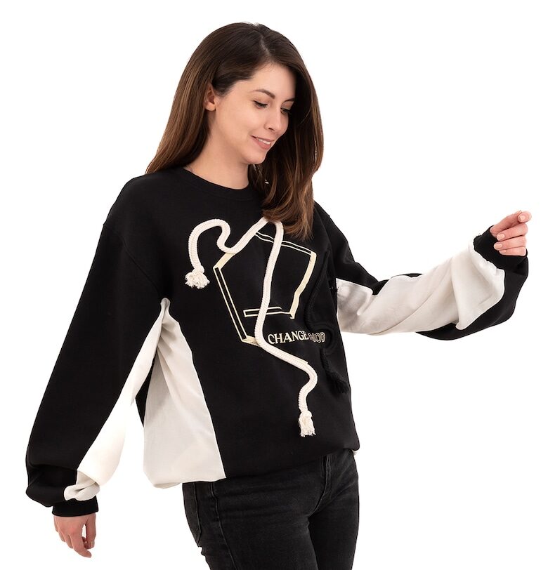 Суитшърт с надписи - Черен/Бежов FOLD YOUR MIND