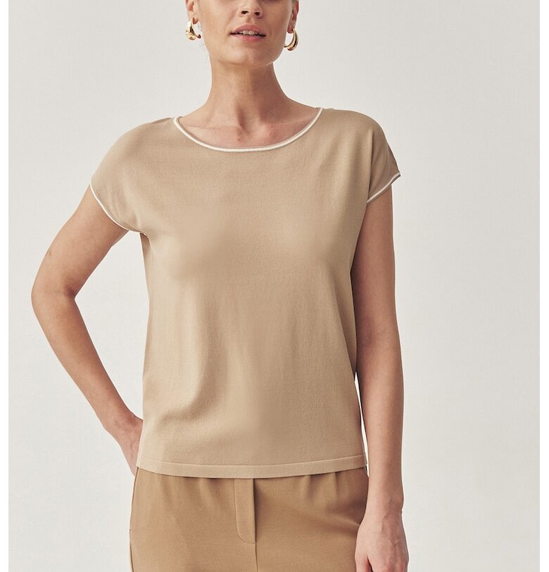 Тениска с овално деколте - Бежов Tatuum