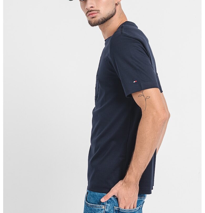 Тениска с овално деколте и лого Tommy Hilfiger