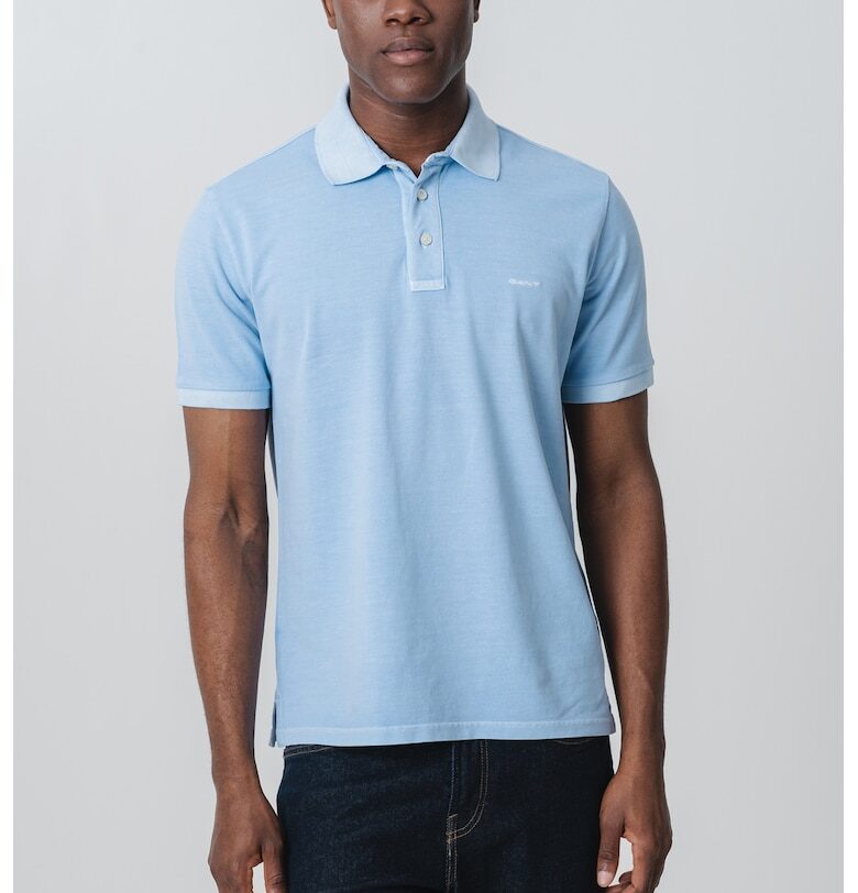 Тениска с яка и лого - Пастелносин Gant