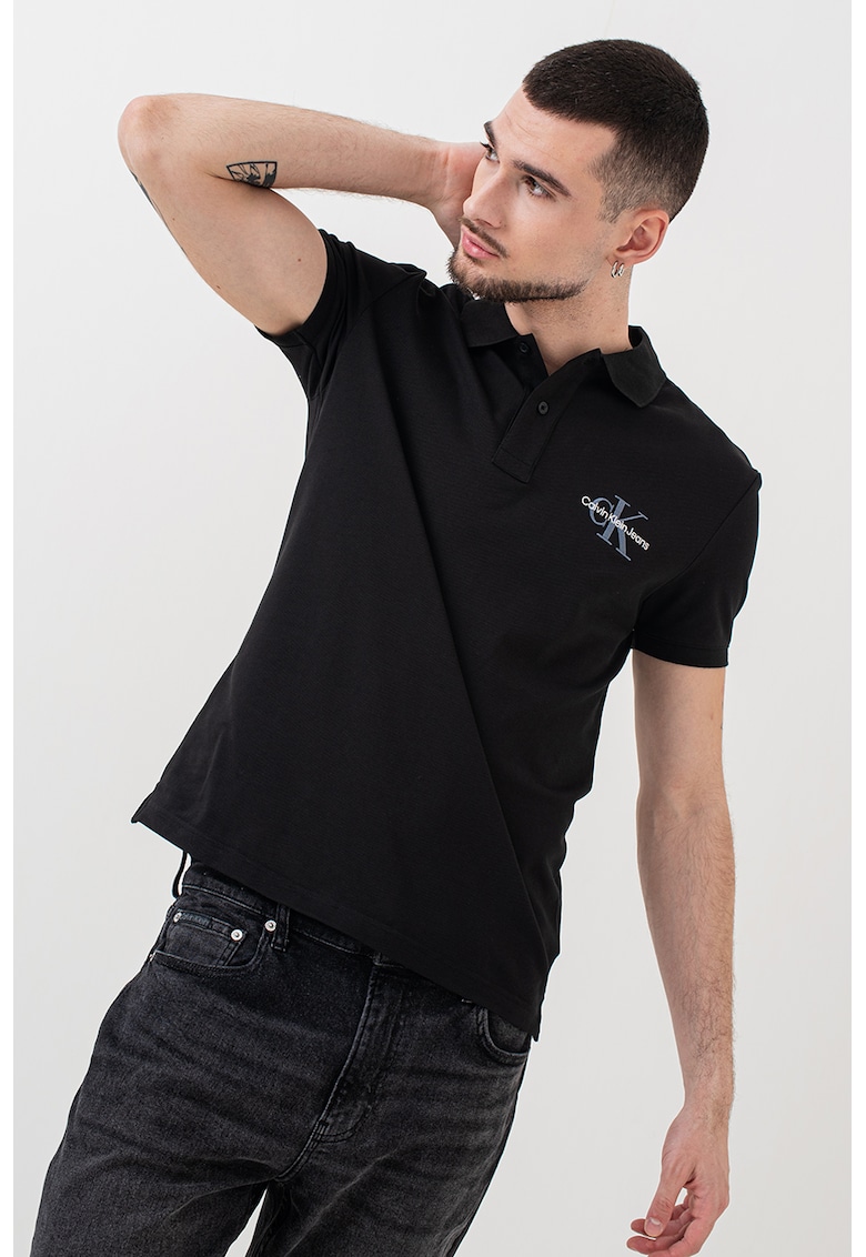 Тениска с яка и лого - Прашно синьо/Избеляло черно/Бял CALVIN KLEIN JEANS