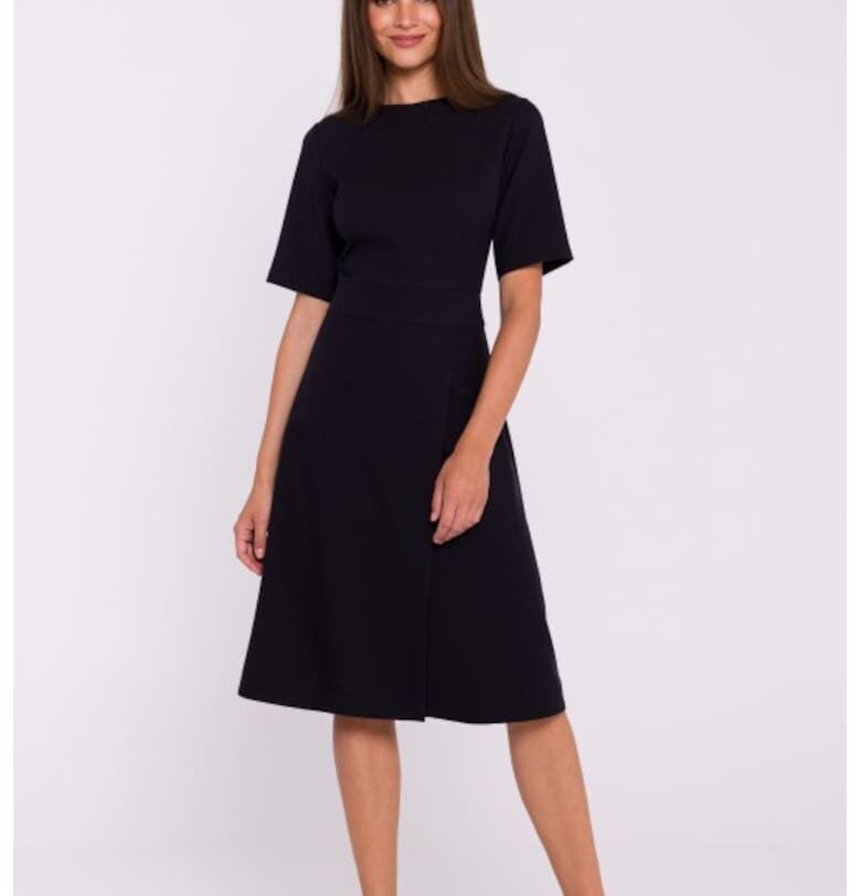 Трапецова рокля с плисета -  черна - Stylove