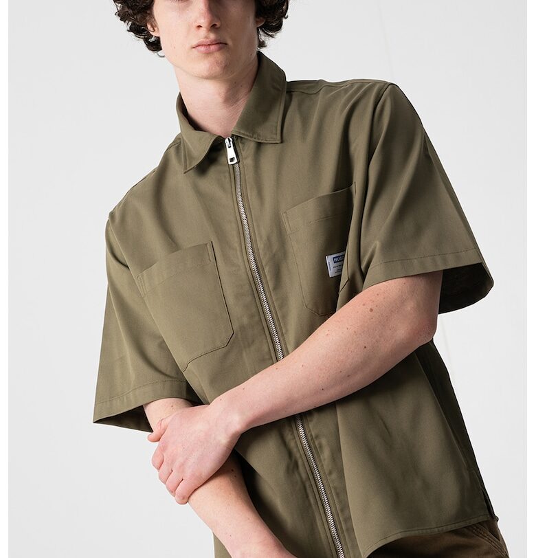 Уголемена риза с джобове на гърдите - Папратово зелено HUGO