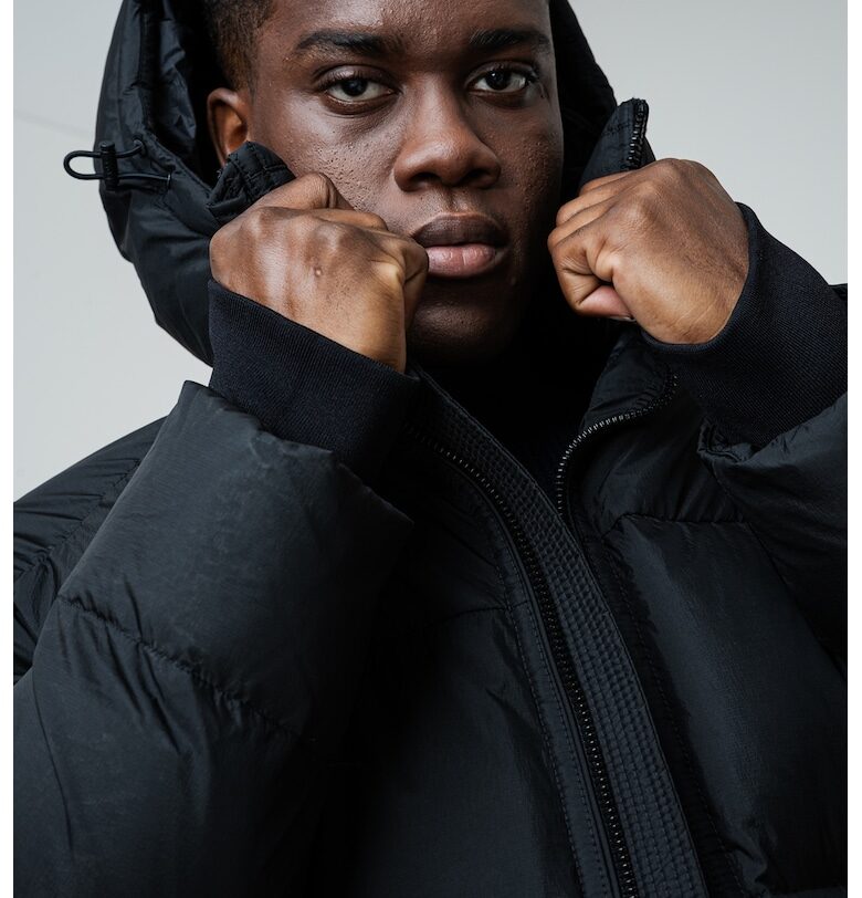 Уголемено зимно яке Orbok с качулка - Черен BOSS