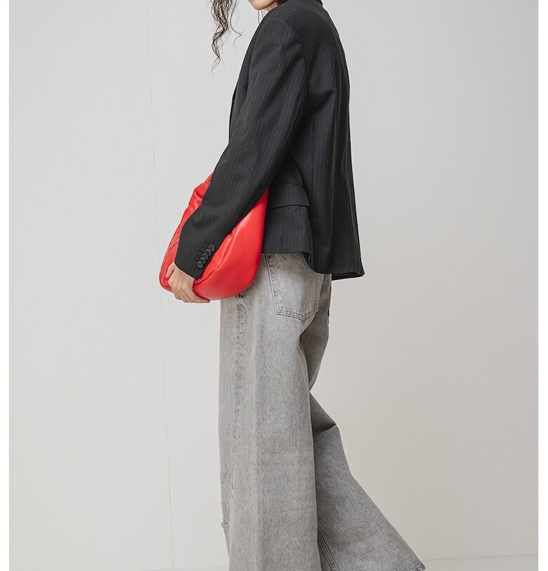 Уголемено раирано сако с раздвоен ревер - Черен HUGO