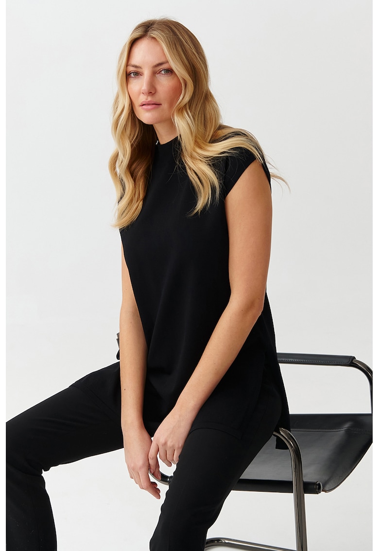 Фино плетен пуловер с къси ръкави - Черен Tatuum