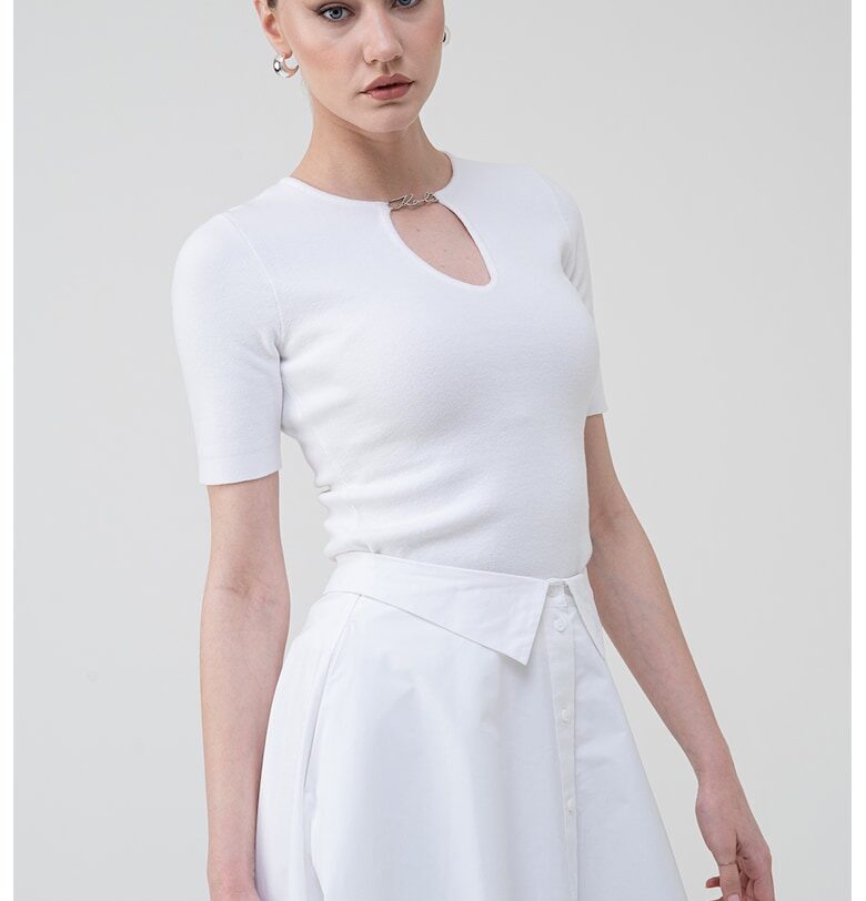 Фино плетена тениска с метално лого - Бял Karl Lagerfeld