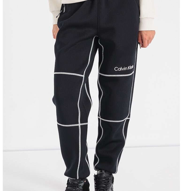 Фитнес панталон със стеснен крачол CALVIN KLEIN