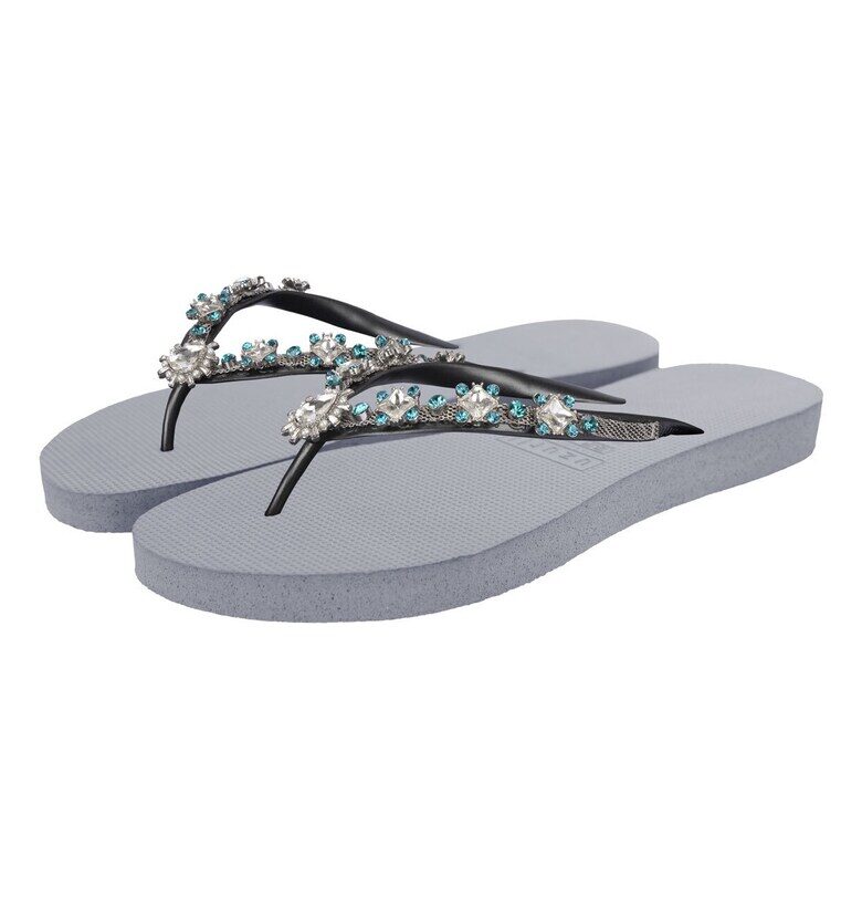 Чехли Dolce Chrystal с декоративни камъни - Сребрист UZURII