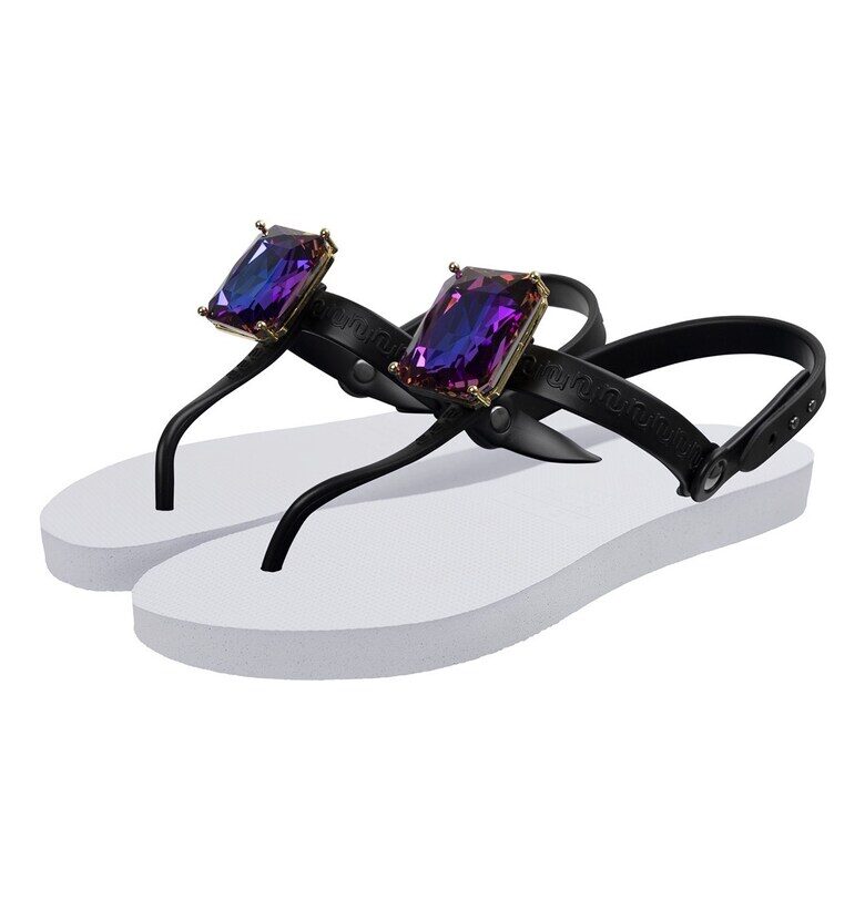 Чехли Selena с декоративни камъни - Бял UZURII