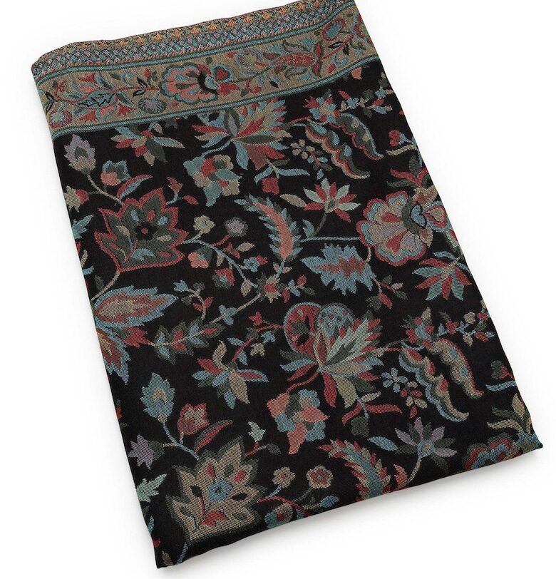 Шал с вълна и десен - Бял AVANT-GARDE PARIS