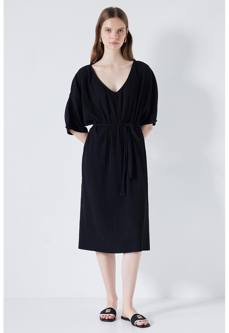 Шпиц рокля - Черен Ipekyol