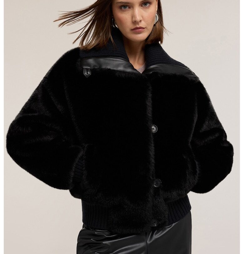 Яке от еко пух с джобове - Черен Motivi