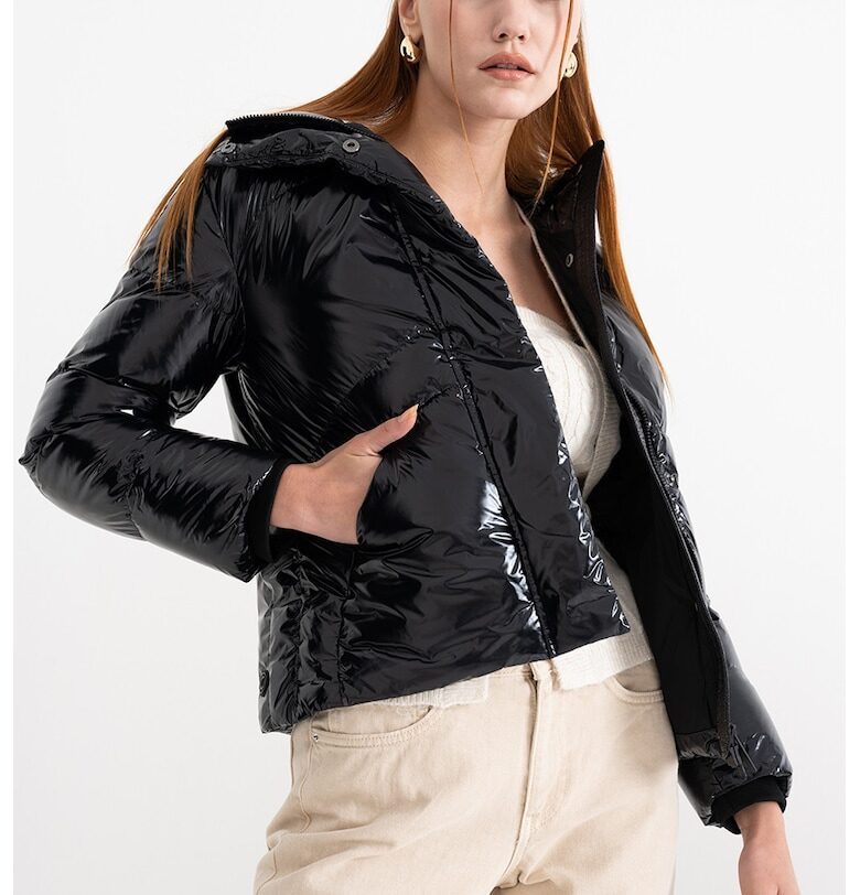 Яке с капси - Черен Colmar