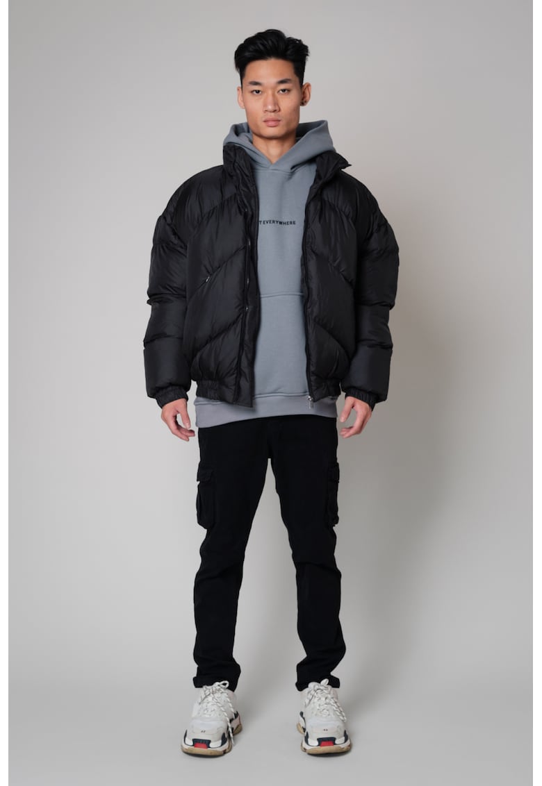 Яке с цип Oversized Black 8326 - Черен uFIT