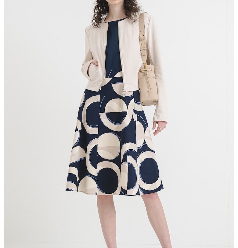 Яке със скосени джобове - Слонова кост GUESS