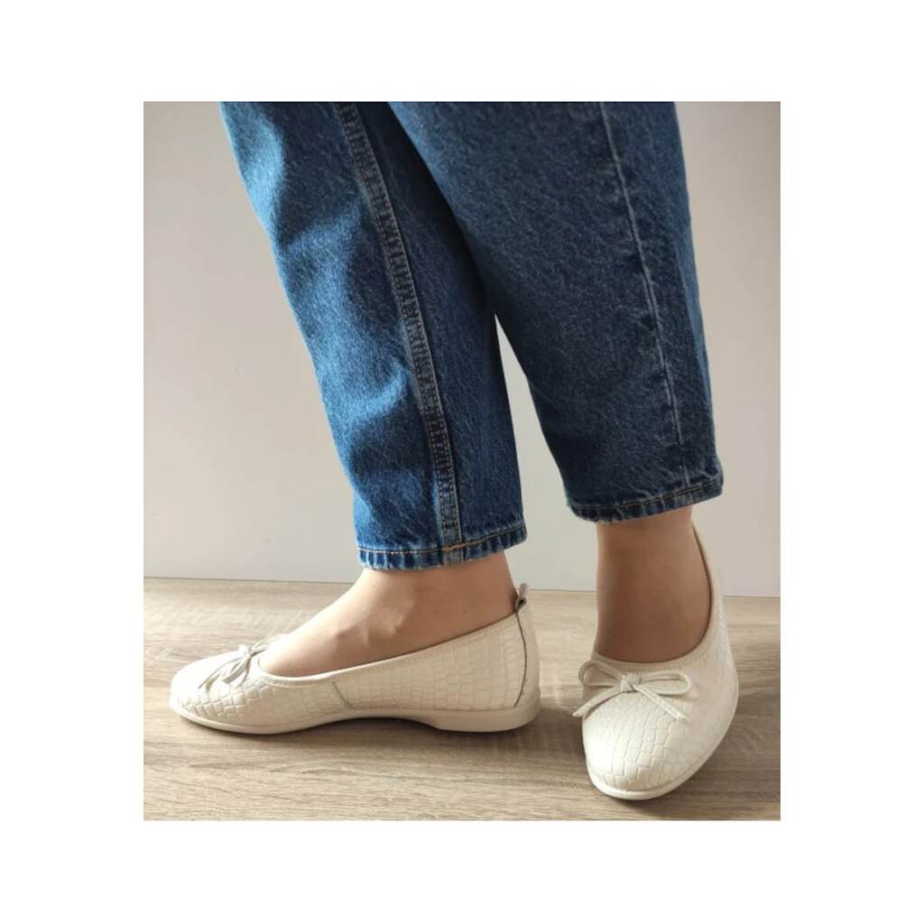 Дамски перфорирани ежедневни обувки  60005B 52-O Cream Croco - Cream -