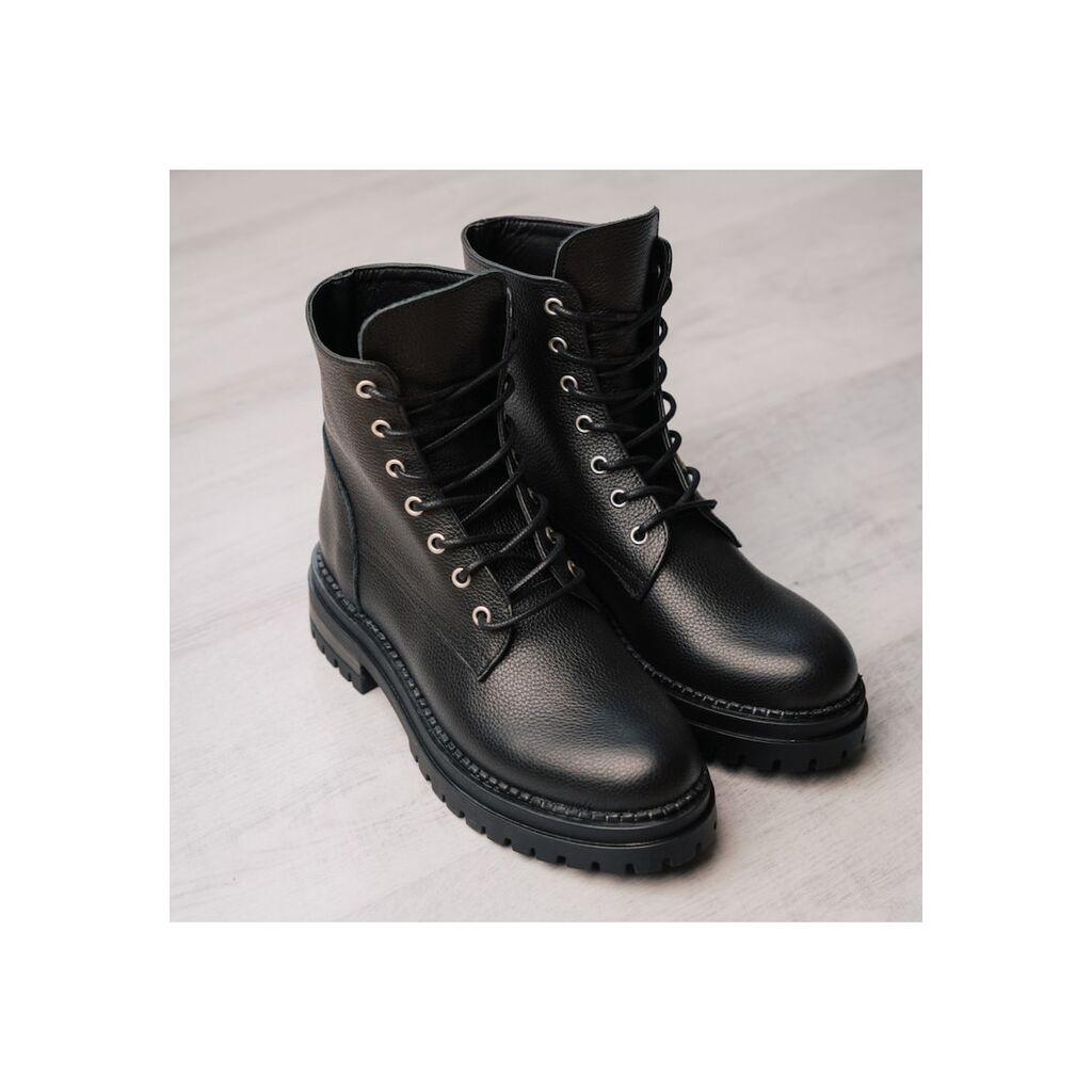 Classic Leather Worker Boots - Черен